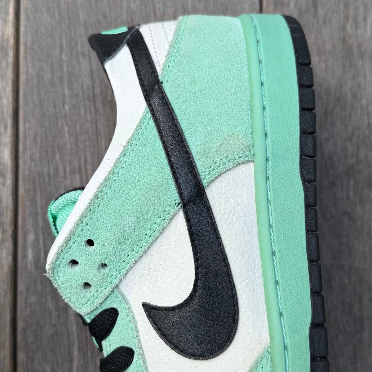 Nike SB Dunk Low Sea Crystal (SAMPLE) Size 10