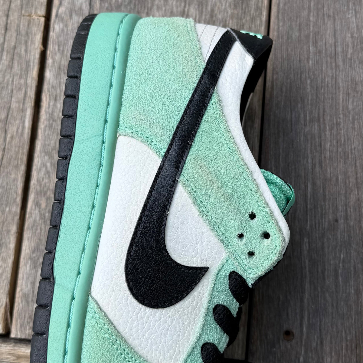Nike SB Dunk Low Sea Crystal (SAMPLE) Size 10