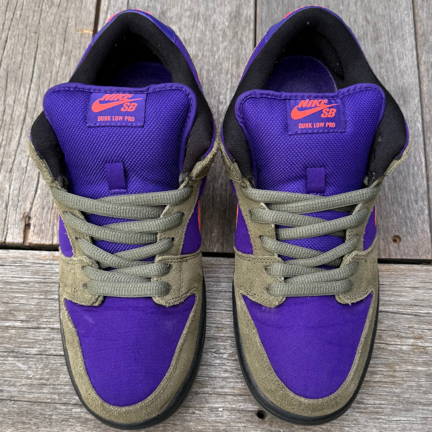 Nike SB Dunk Low Medium Olive Atomic Red Size 9.5