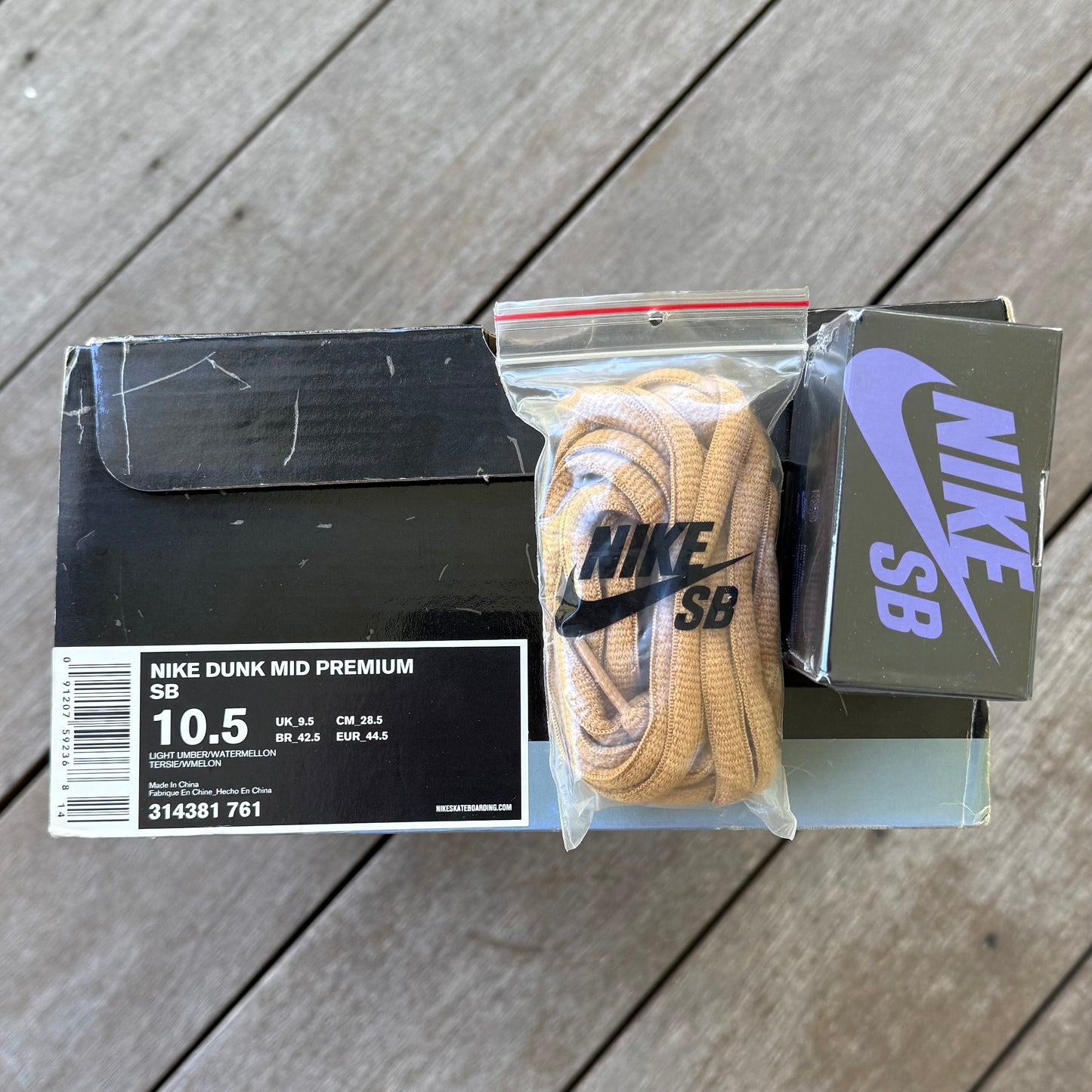 Nike SB Dunk Mid Mama Bear Size 10.5