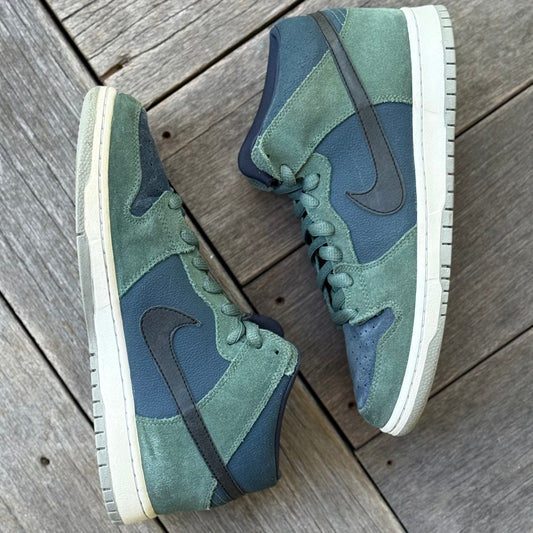 Nike SB Dunk Mid Nori Size 9