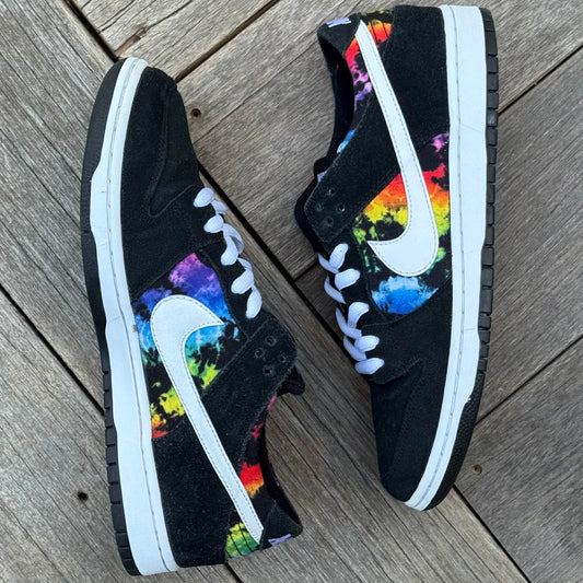 Nike SB Dunk Low Rainbow Tie Dye IW  Size 10.5