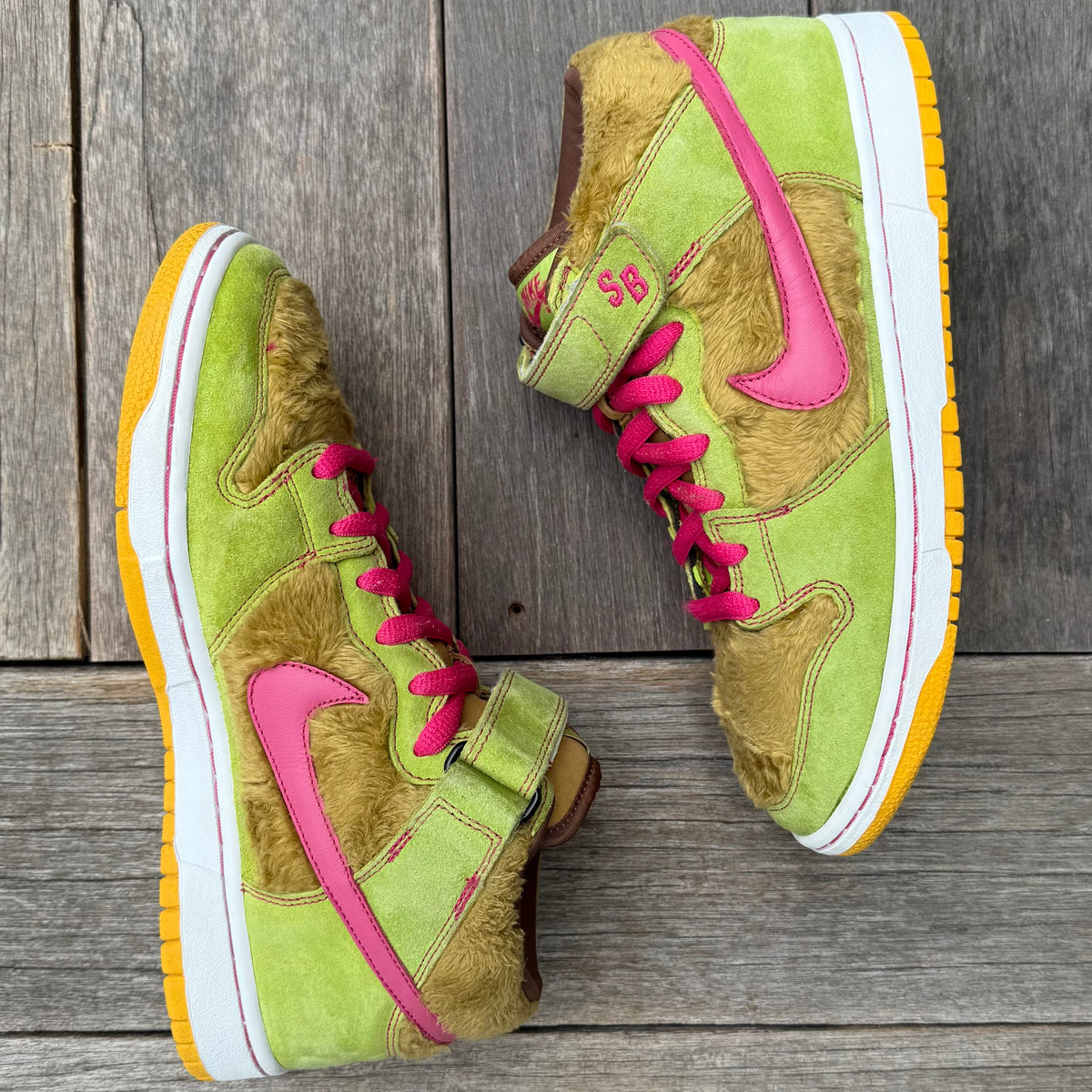 Nike SB Dunk Mid Mama Bear Three Bears Size 9