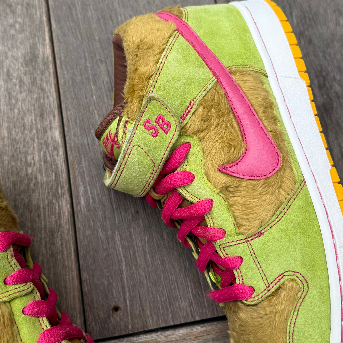 Nike SB Dunk Mid Mama Bear Three Bears Size 9