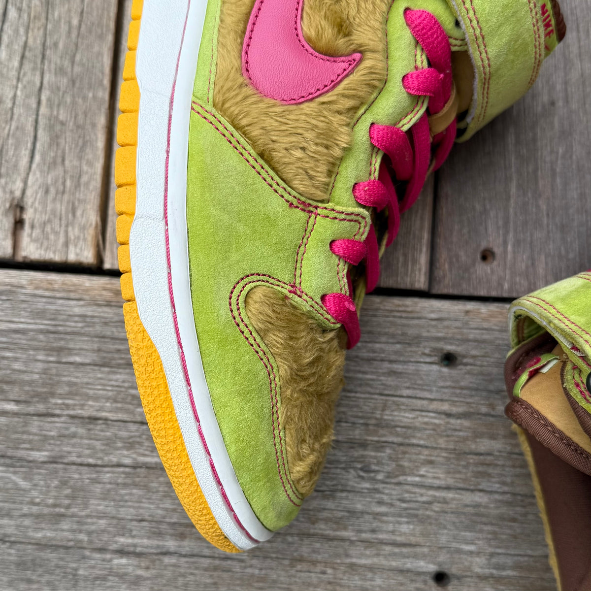 Nike SB Dunk Mid Mama Bear Three Bears Size 9
