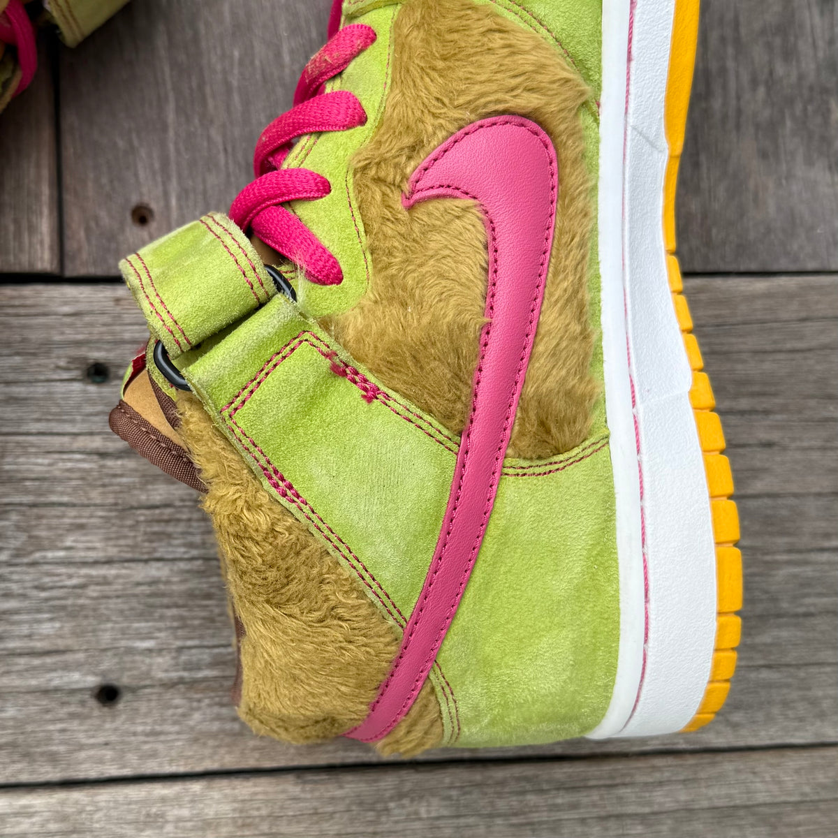 Nike SB Dunk Mid Mama Bear Three Bears Size 9