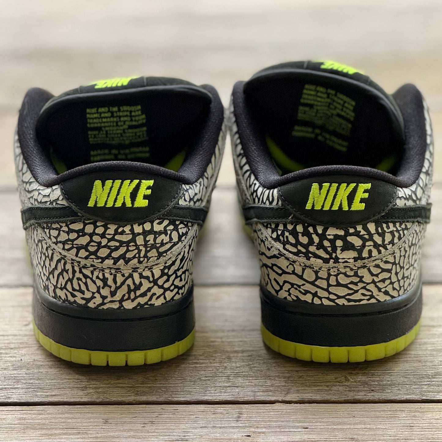 Nike SB Dunk Low 112 Clark Kent Size 9