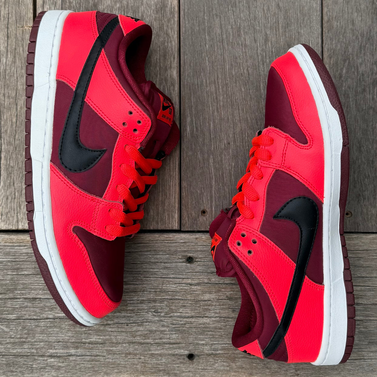 Nike SB Dunk Low Laser Crimson (SAMPLE) Size 8