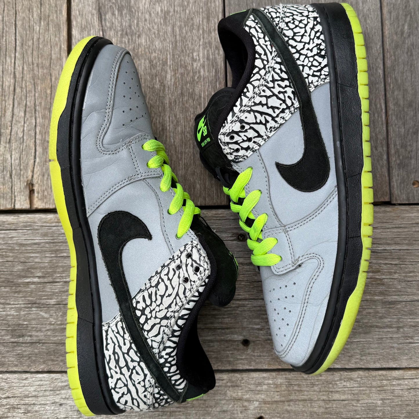 Nike SB Dunk Low 112 Clark Kent Size 9