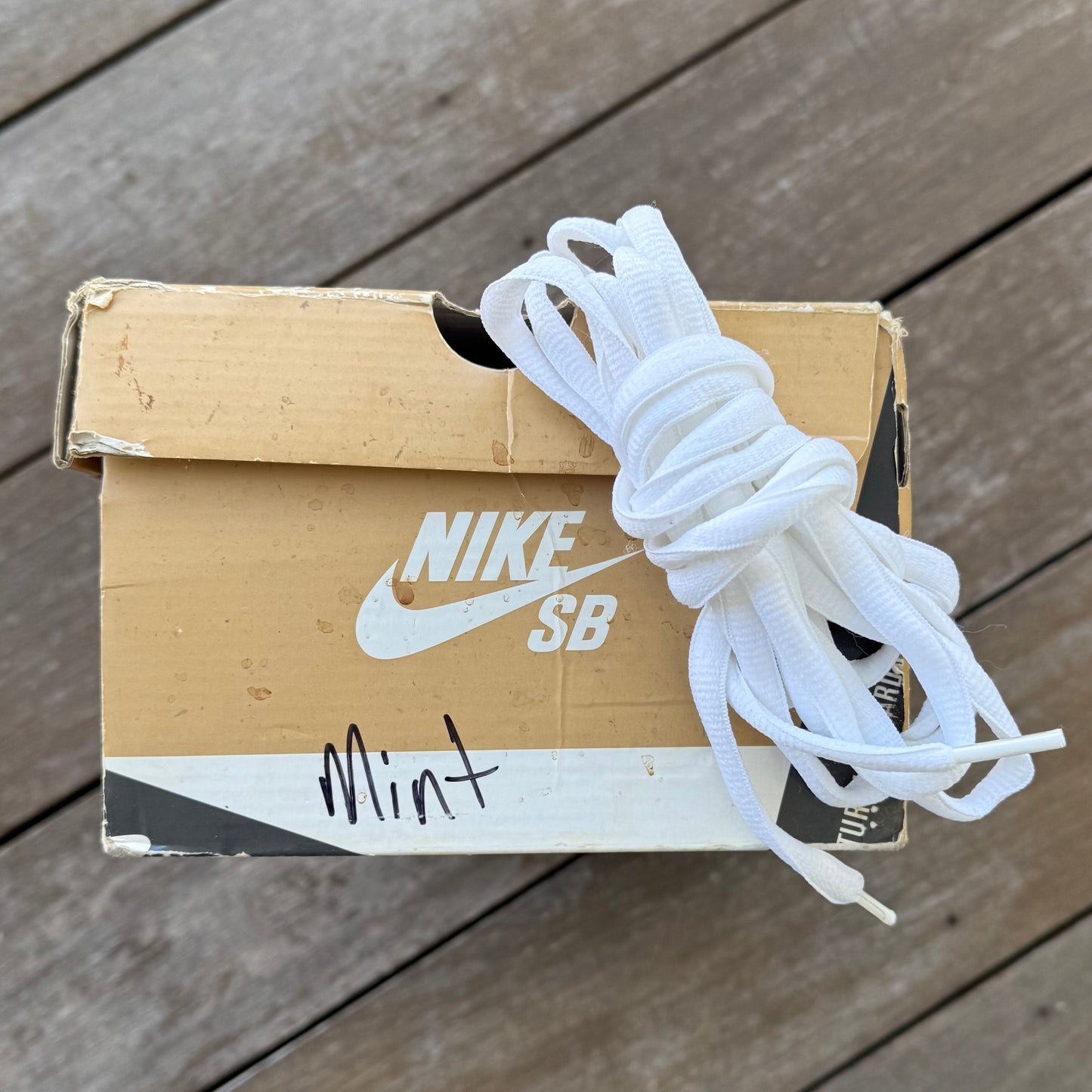 Nike SB Dunk Low Red Cement Supreme Size 10