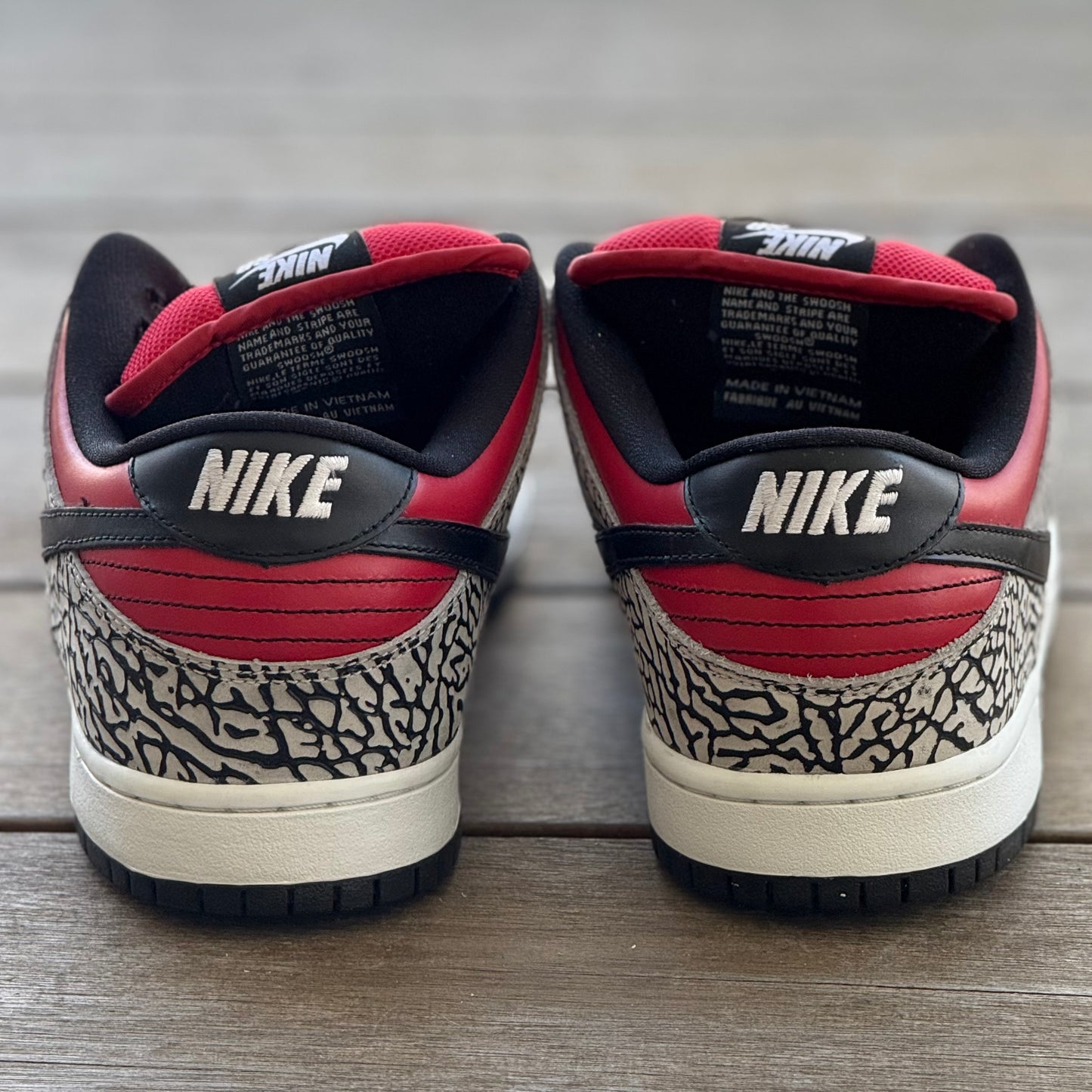 Nike SB Dunk Low Red Cement Supreme Size 10