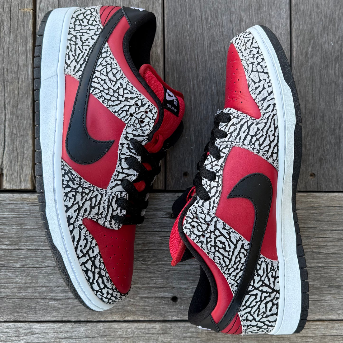 Nike SB Dunk Low Red Cement Supreme Size 10