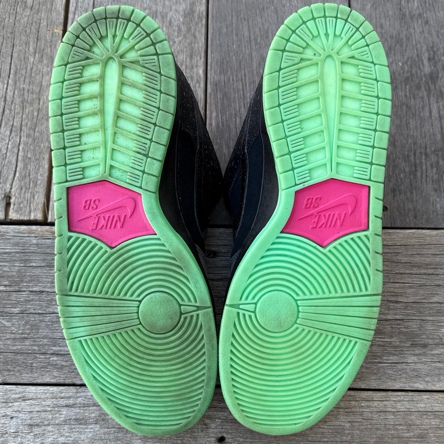 Nike SB Dunk Low Northern Lights Size 12