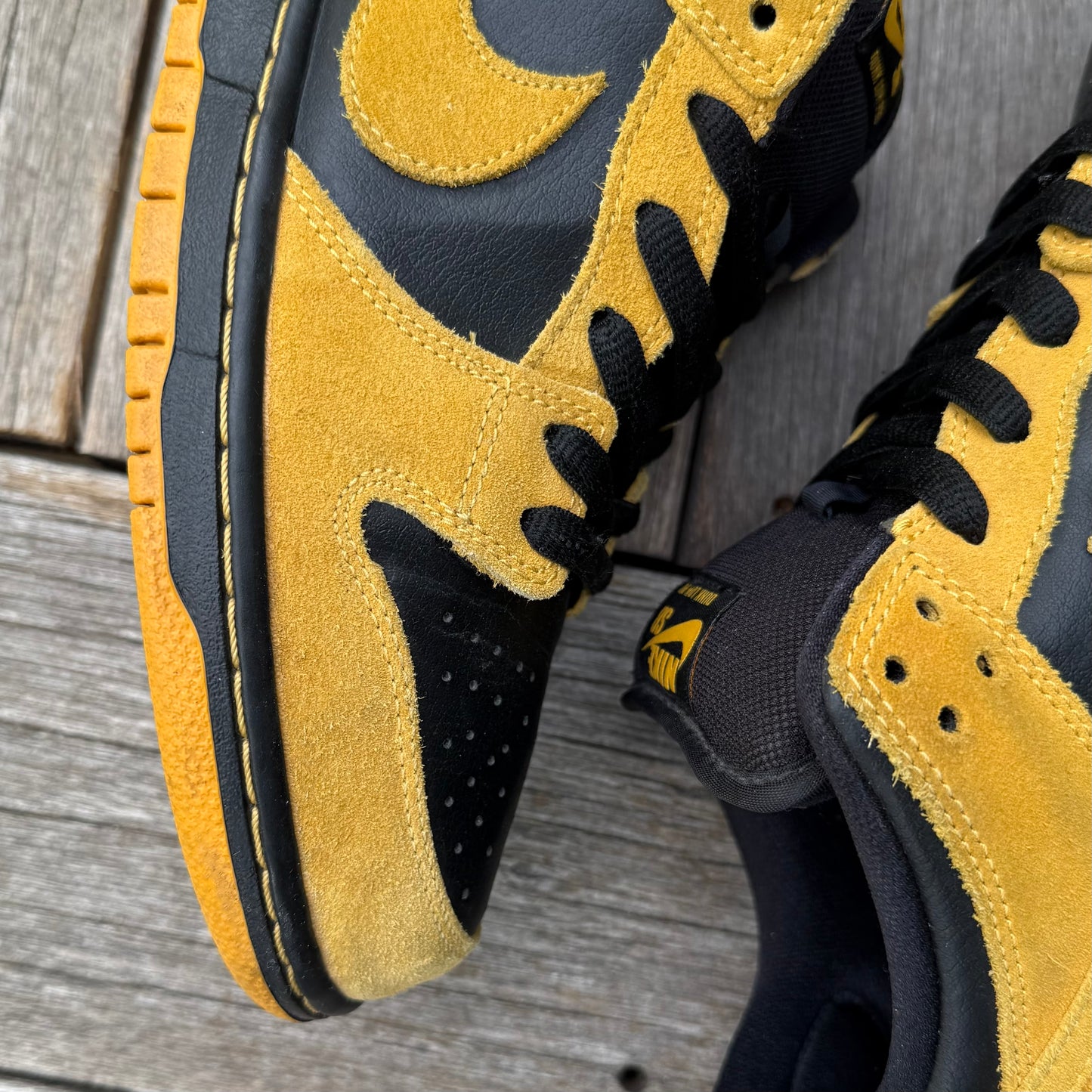 Nike SB Dunk Low Iowa Size 10.5