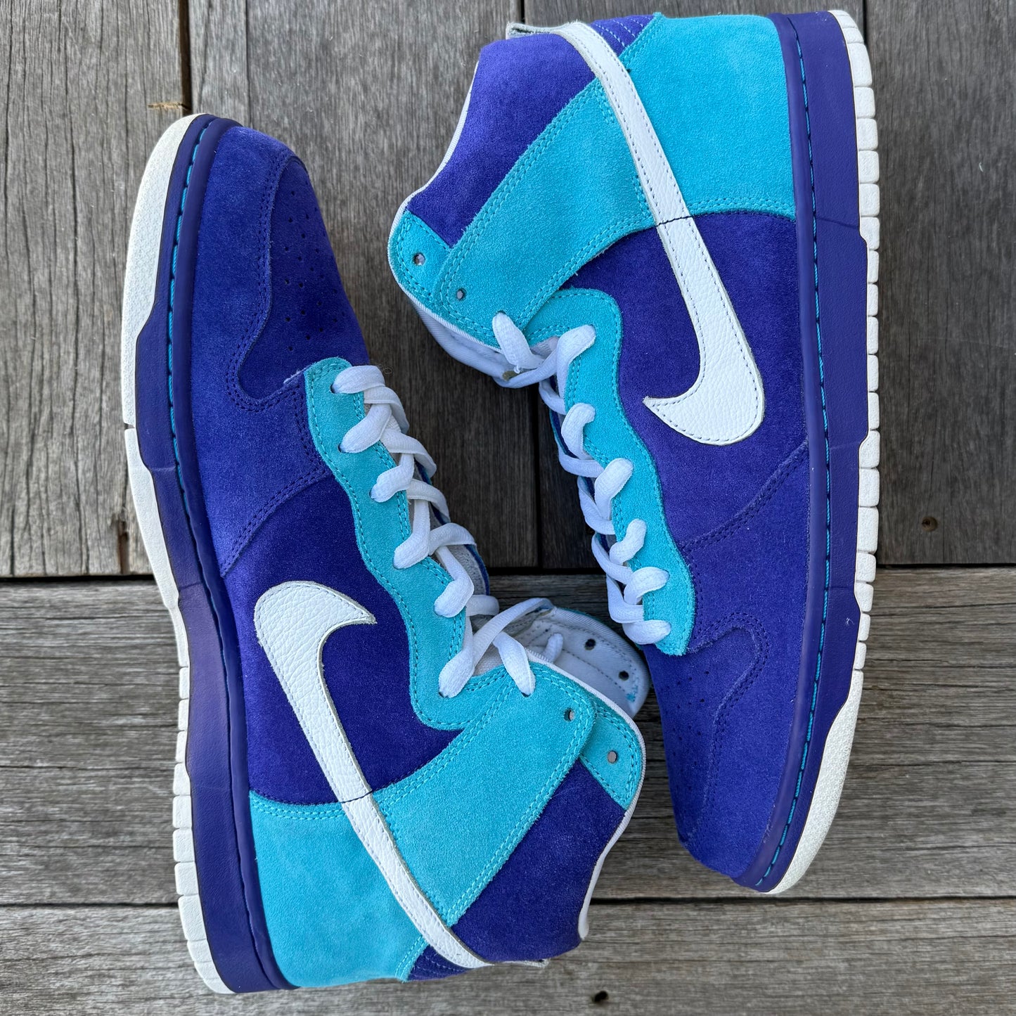 Nike SB Dunk High Oceanic Airlines Size 13