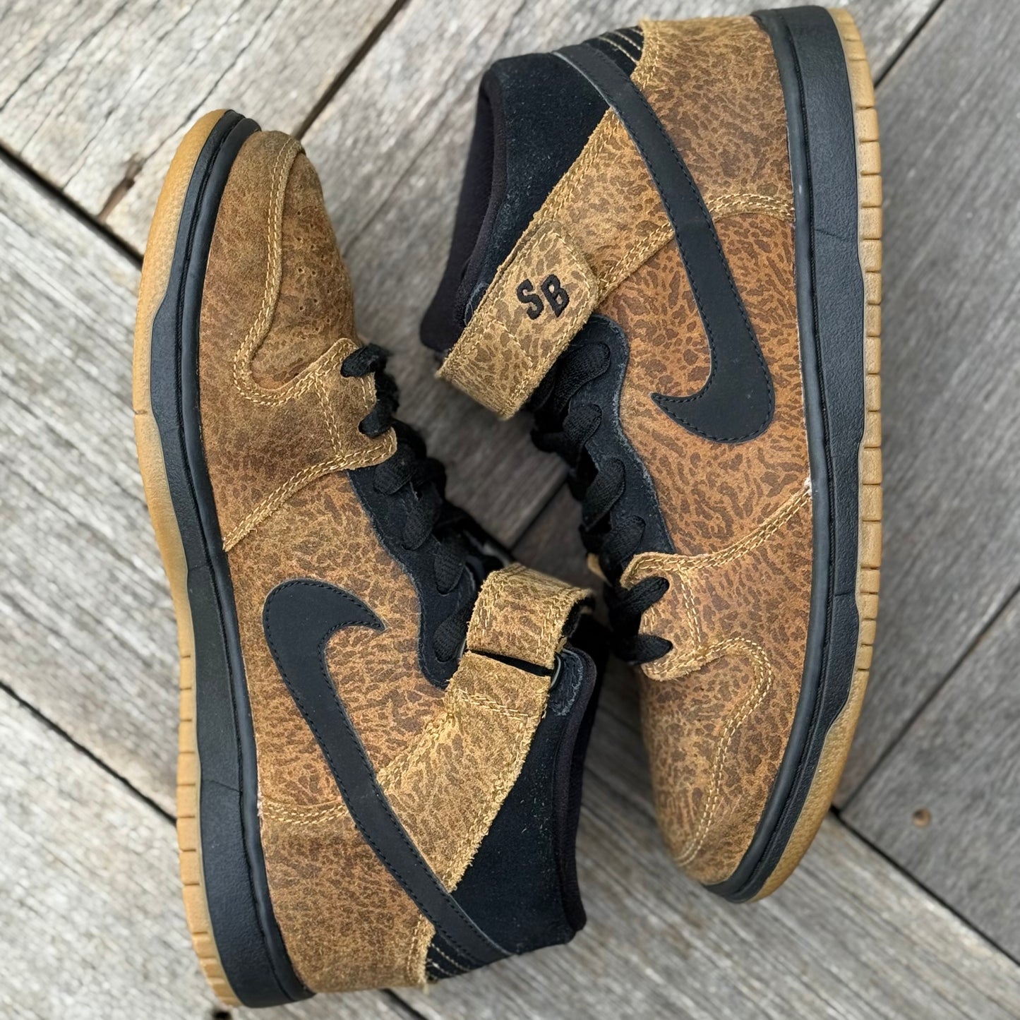 Nike SB Dunk Mid Leopard SAMPLE Size 8