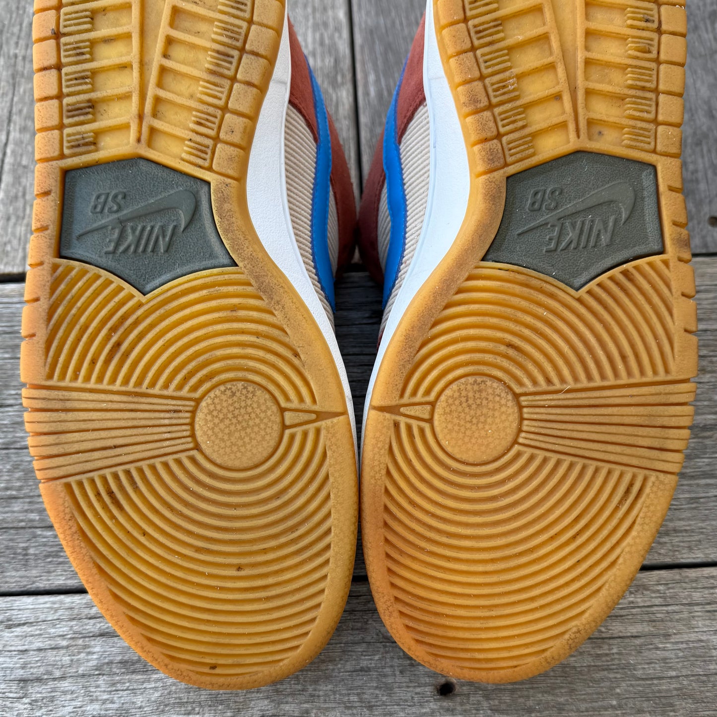 Nike SB Dunk Low Dusty Peach Corduroy Size 8.5