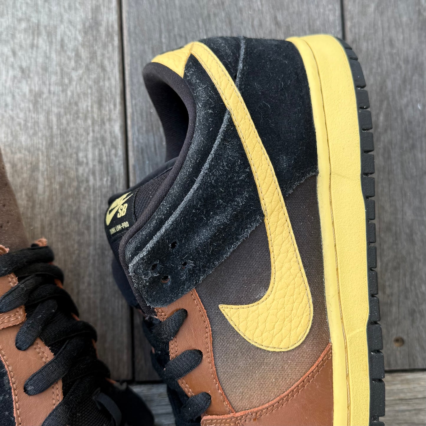 Nike SB Dunk Low Black & Tan Size 11.5