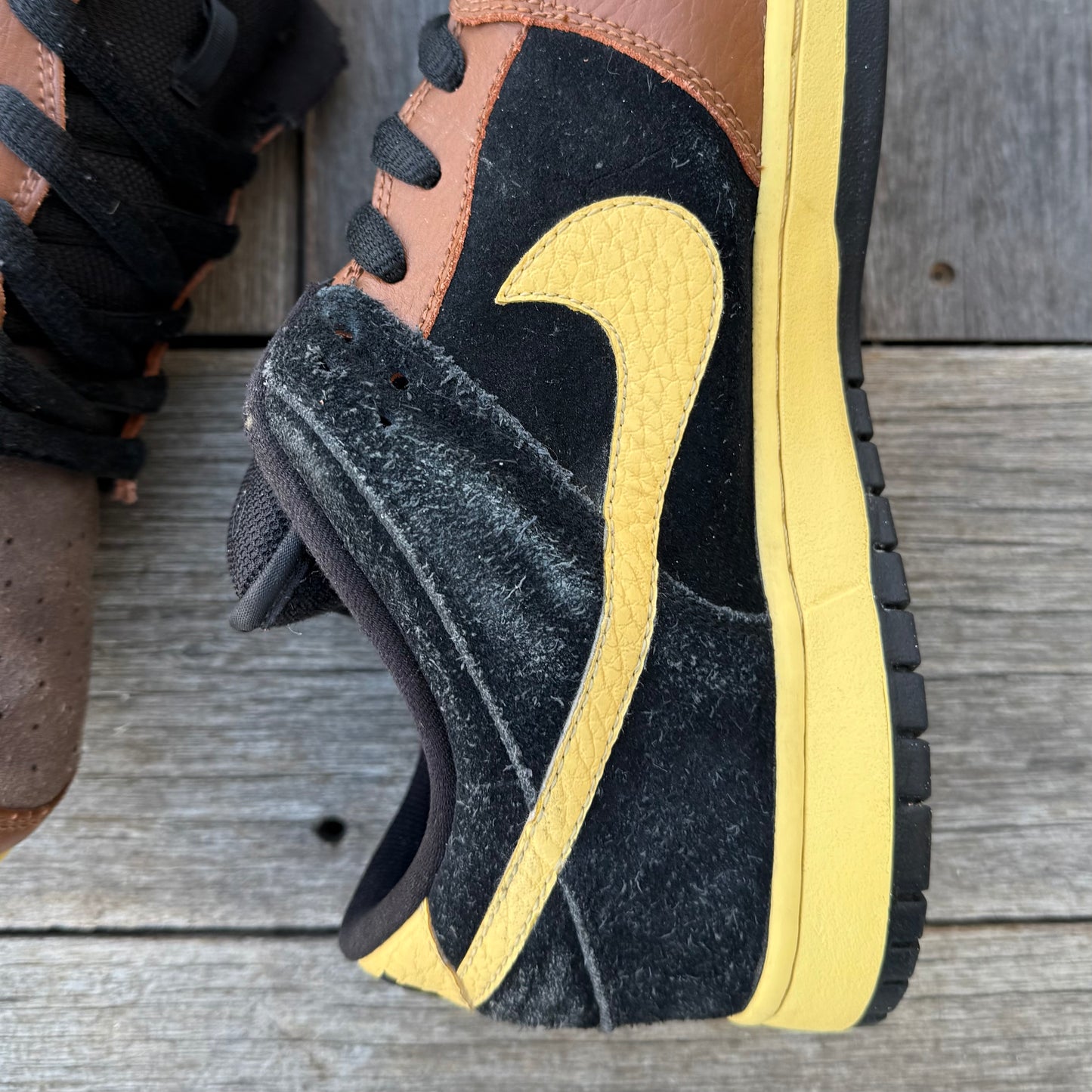 Nike SB Dunk Low Black & Tan Size 11.5