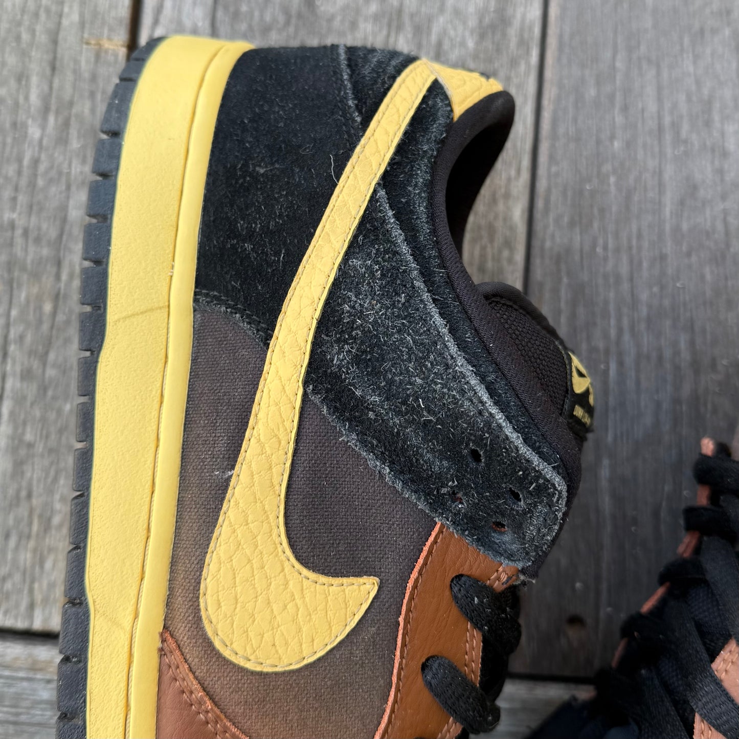 Nike SB Dunk Low Black & Tan Size 11.5