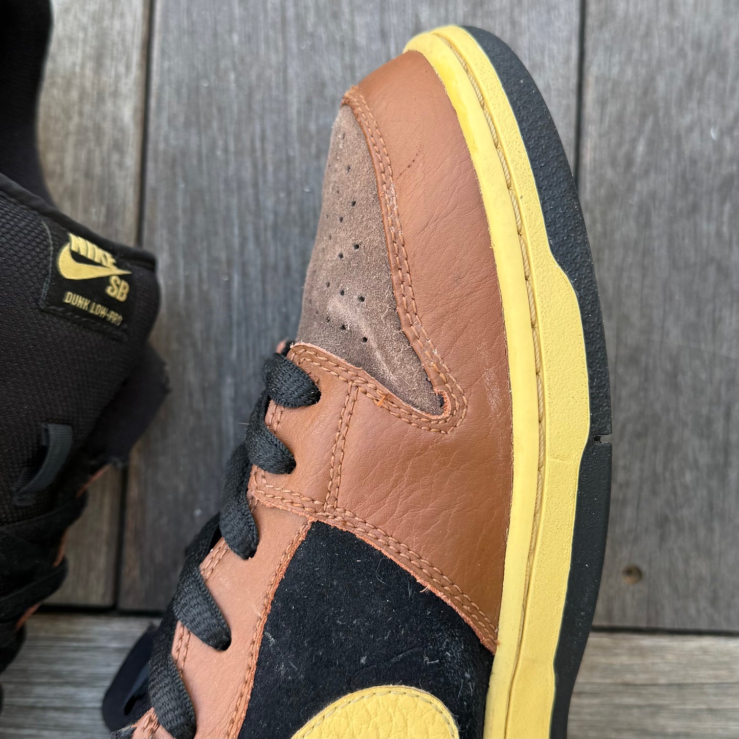 Nike SB Dunk Low Black & Tan Size 11.5