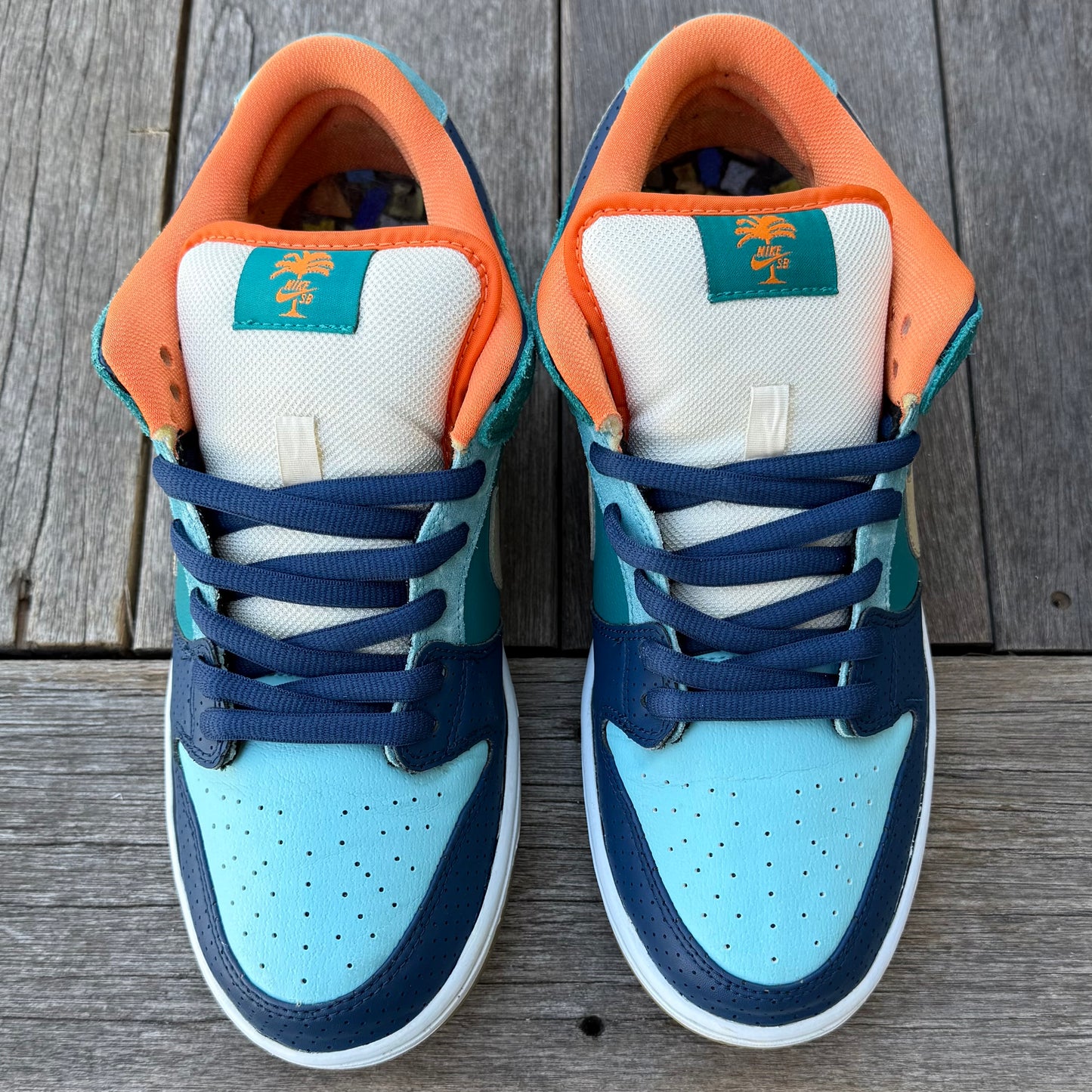 Nike SB Dunk Low MIA Skateshop Size 10.5