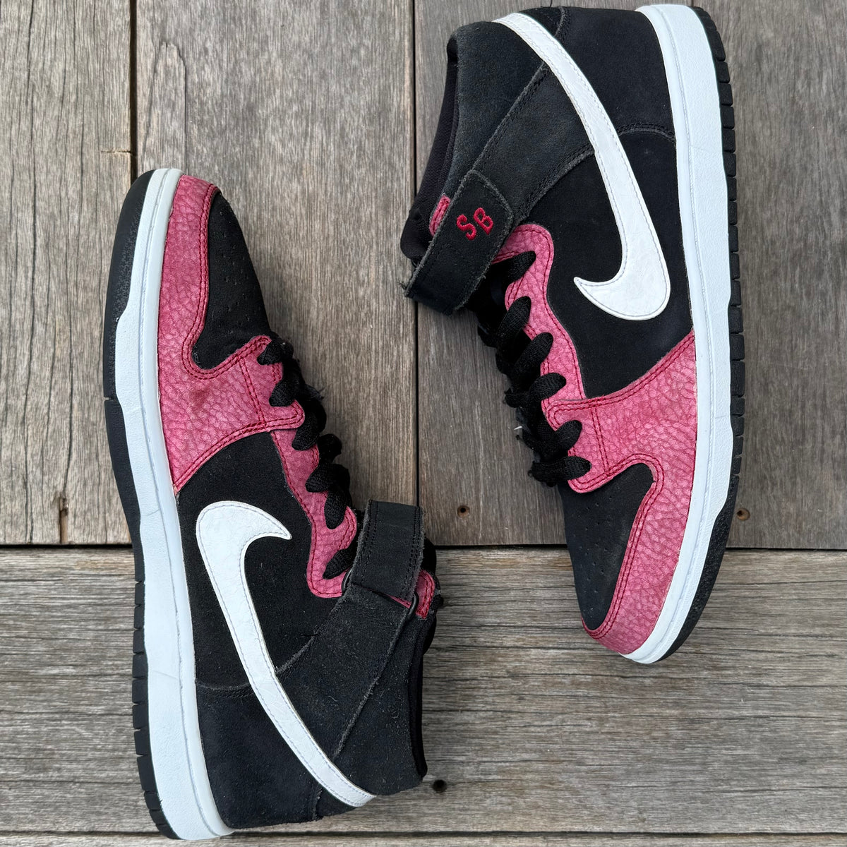 Nike SB Dunk Mid Black/White/Red Cement Size 10