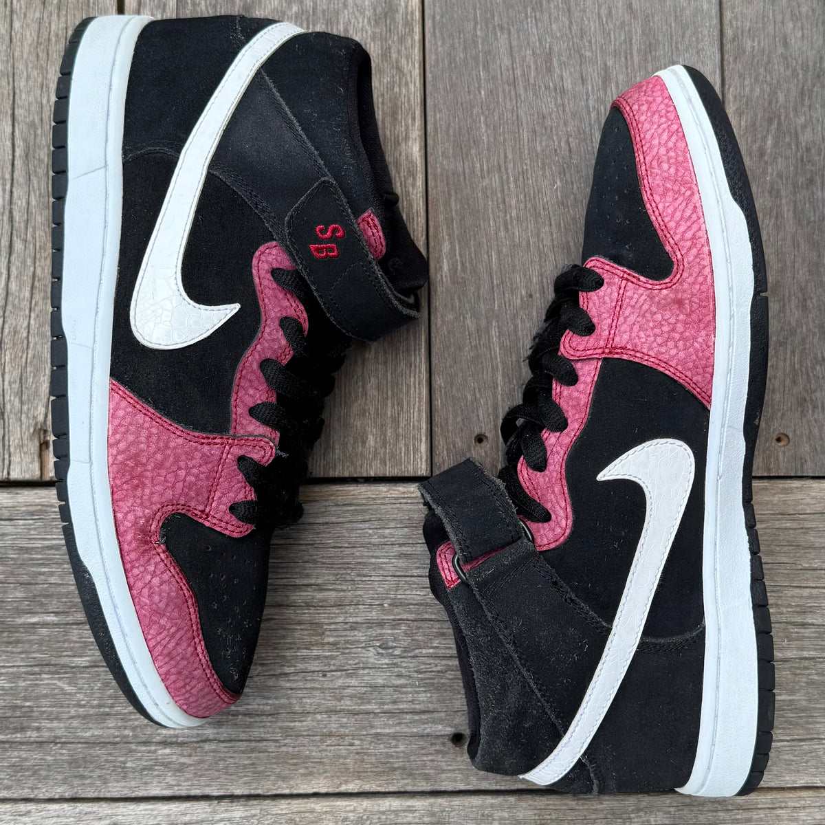 Nike SB Dunk Mid Black/White/Red Cement Size 10