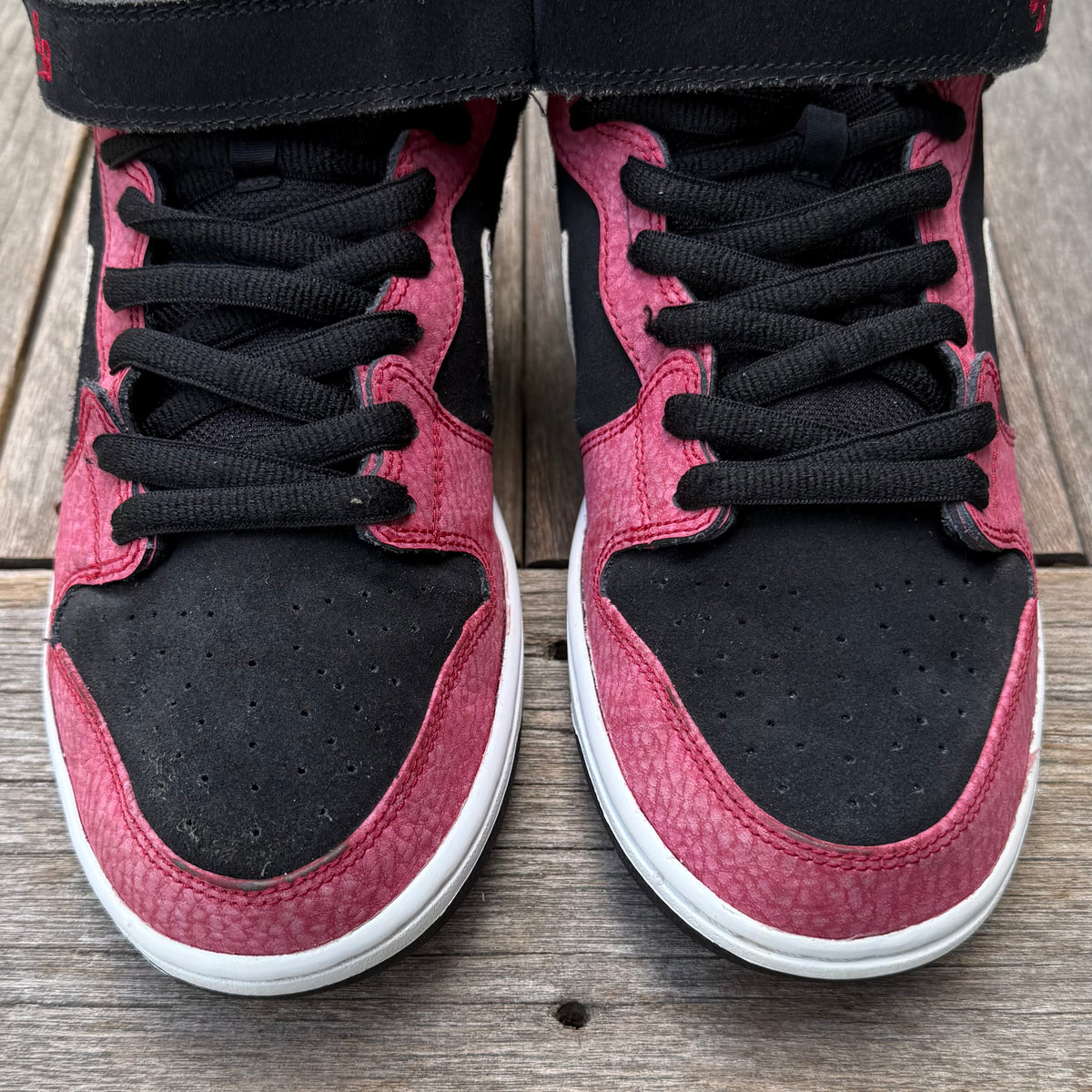 Nike SB Dunk Mid Black/White/Red Cement Size 10