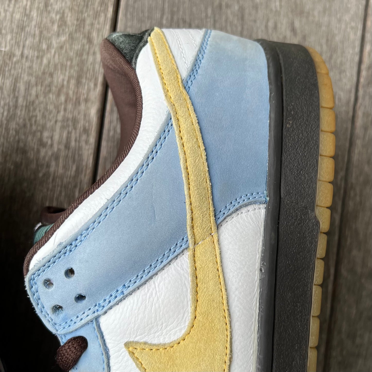Nike SB Dunk Low Homer Simpson Size 9.5