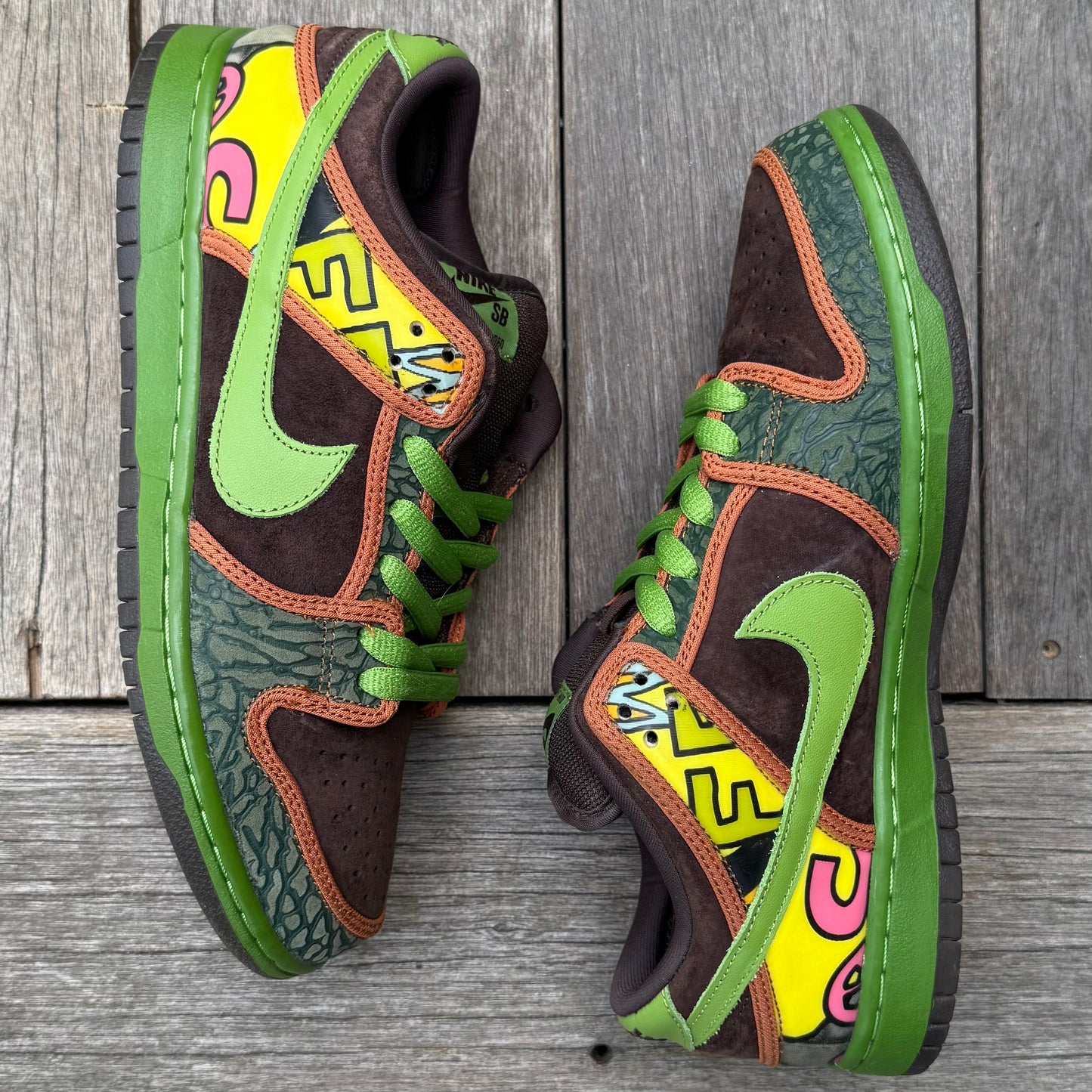 Nike SB Dunk Low De La Soul Size 8.5