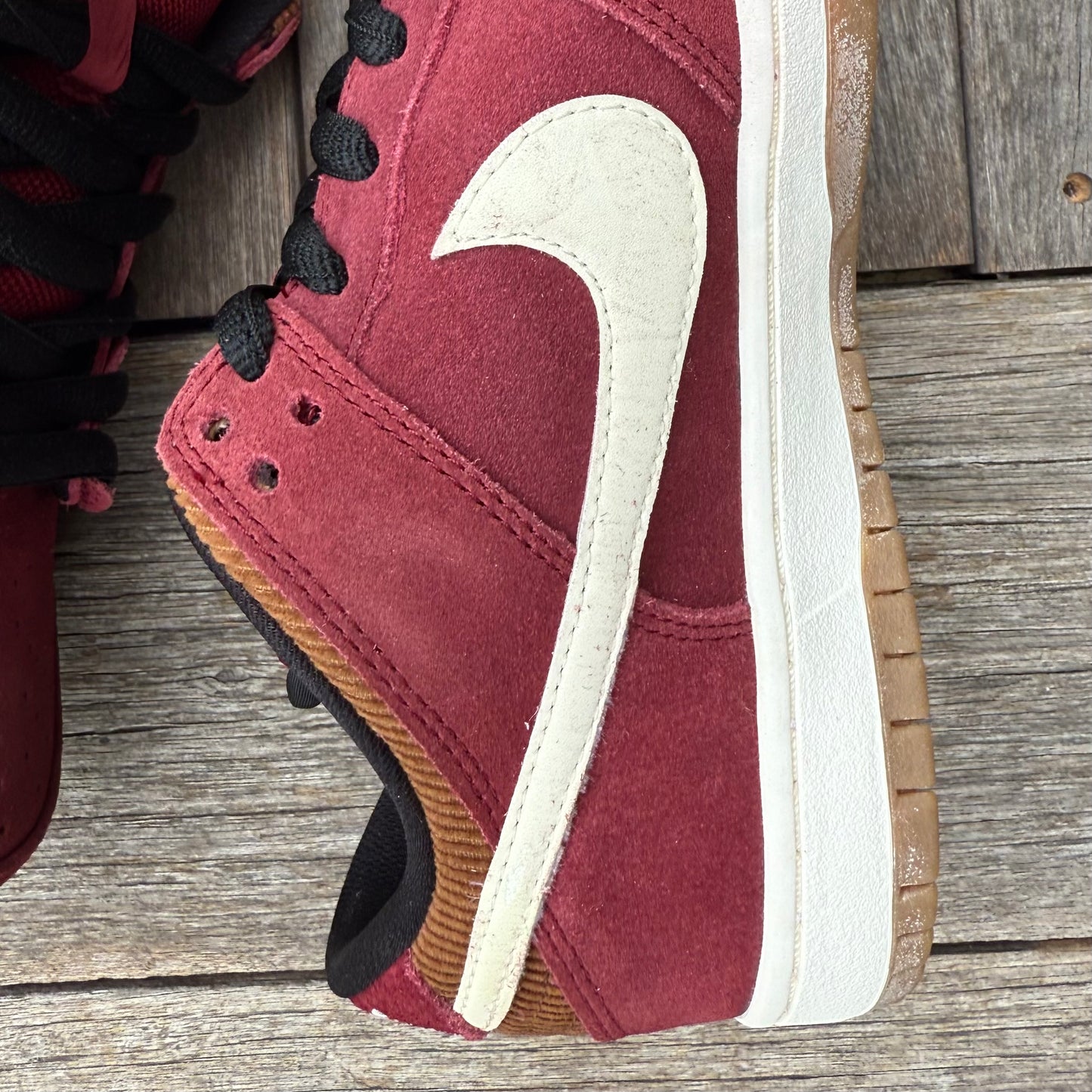 Nike SB Dunk Low Red Corduroy Size 8