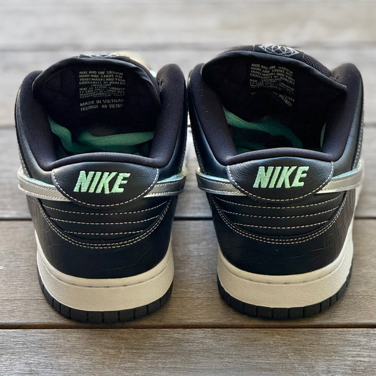 Nike SB Dunk Low Black Diamond Size 11