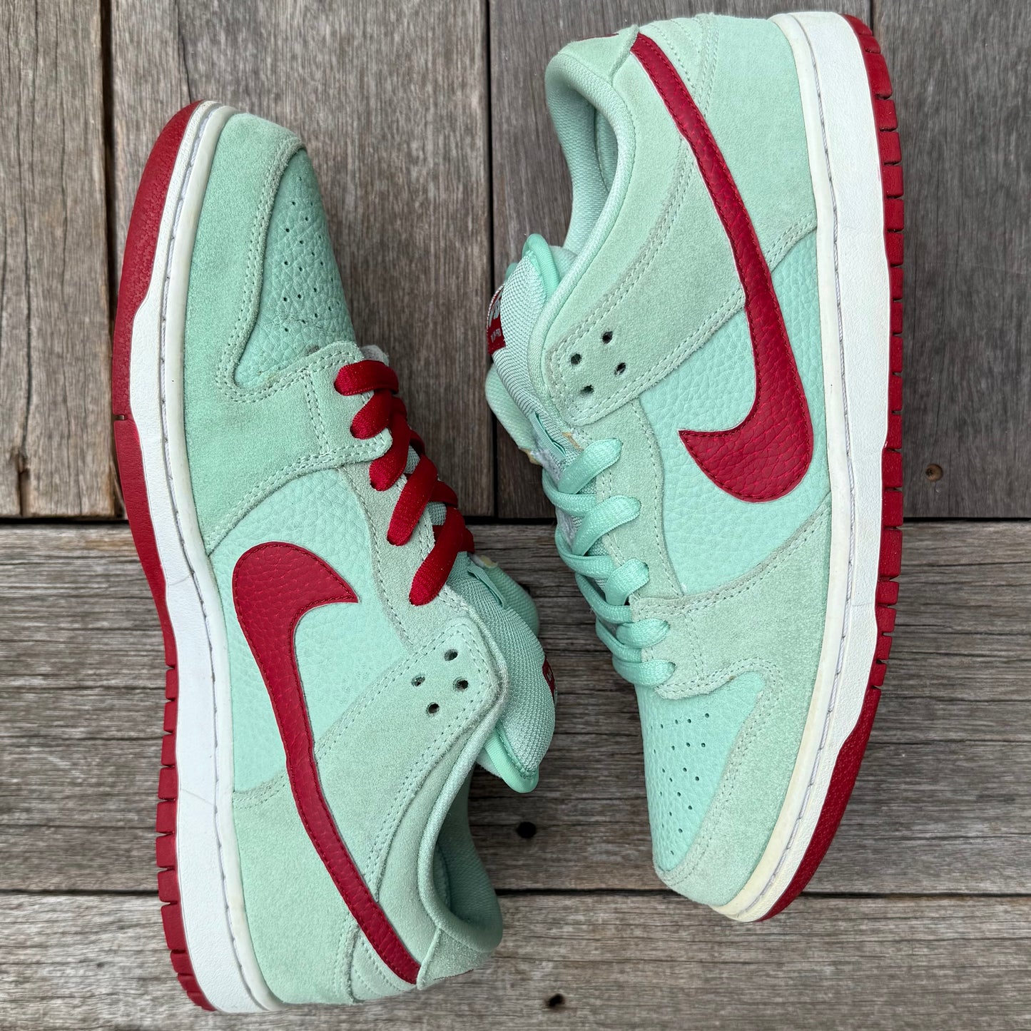 Nike SB Dunk Low Monopoly Mint Size 10