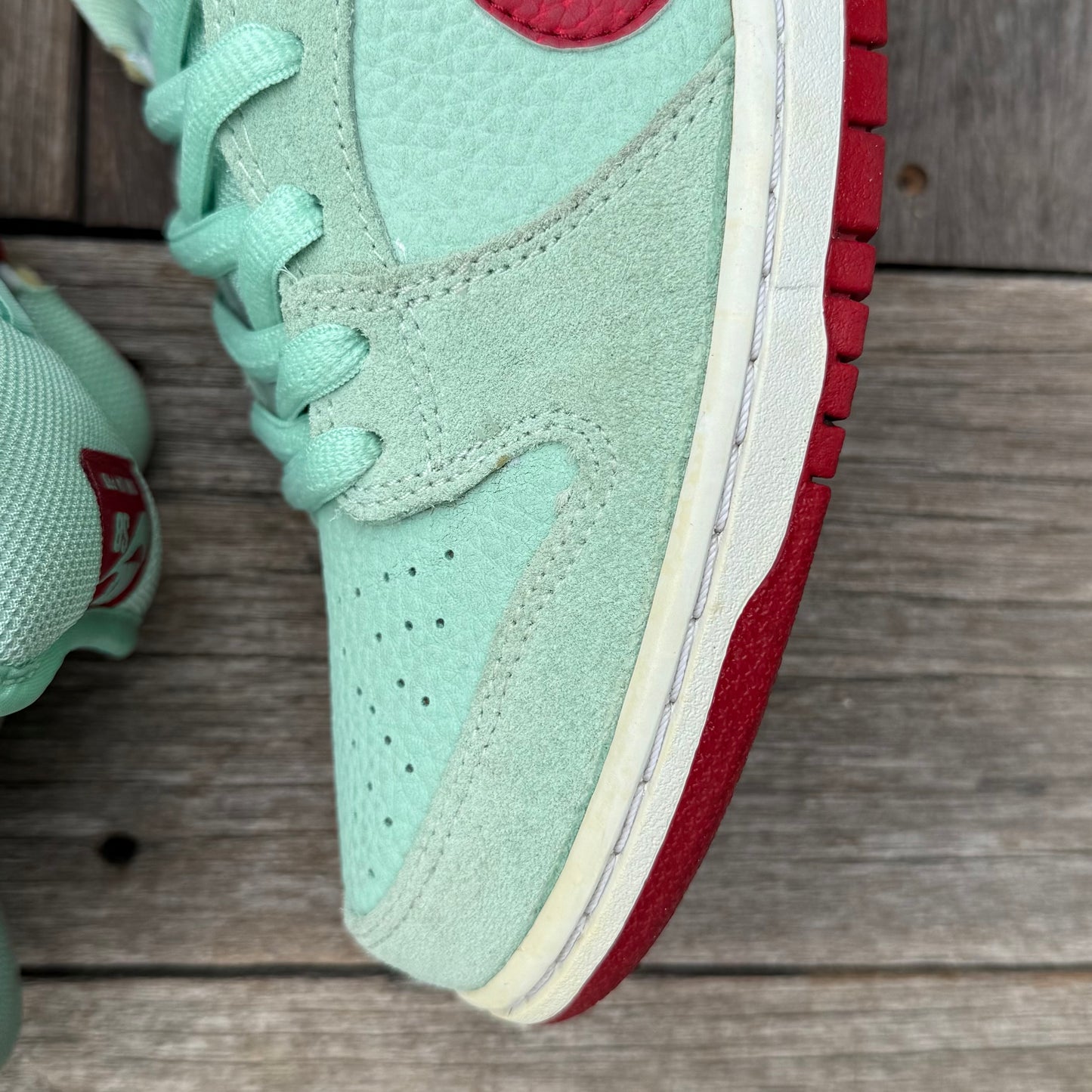 Nike SB Dunk Low Monopoly Mint Size 10