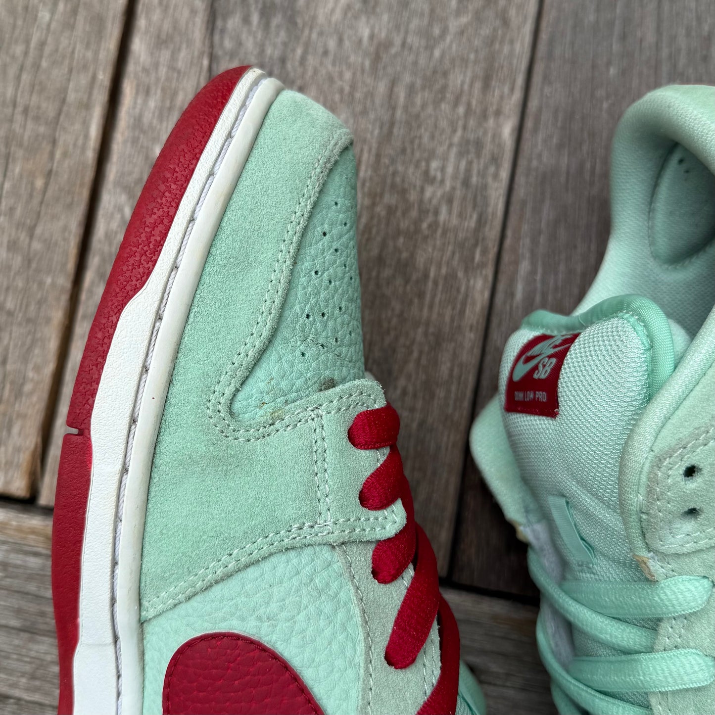 Nike SB Dunk Low Monopoly Mint Size 10