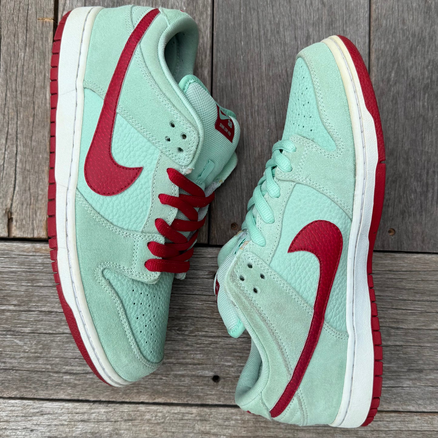 Nike SB Dunk Low Monopoly Mint Size 10