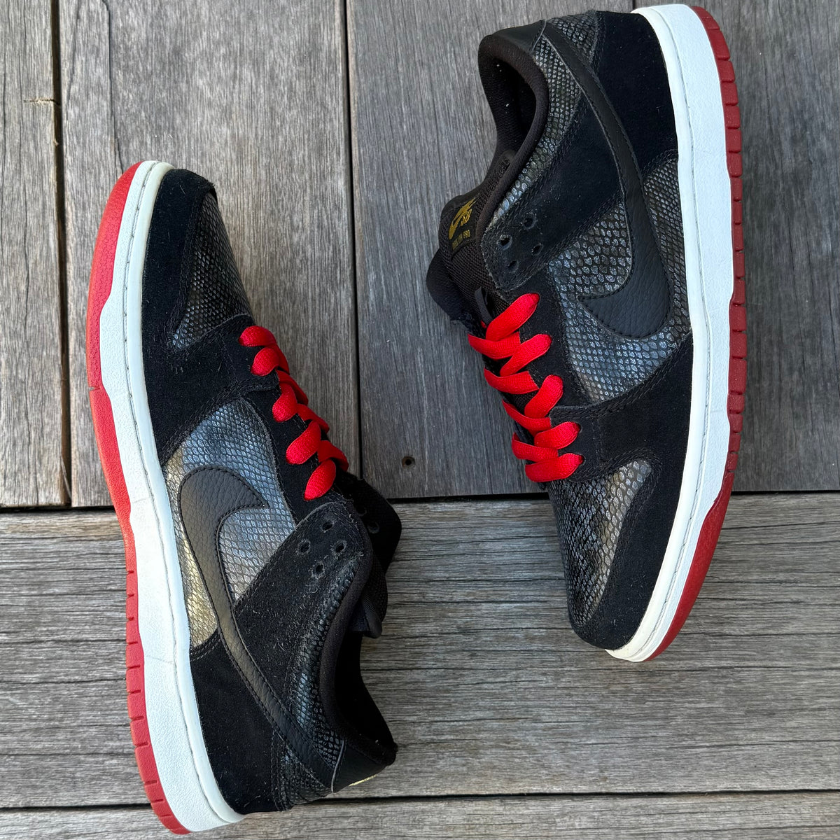 Nike SB Dunk Low Snake Eyes Size 9
