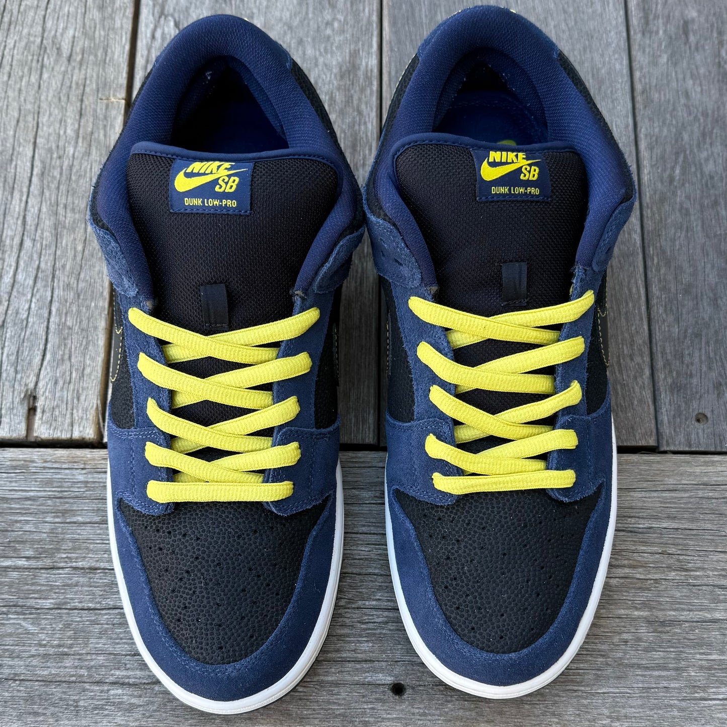 Nike SB Dunk Low Midnight Navy Volt Size 12