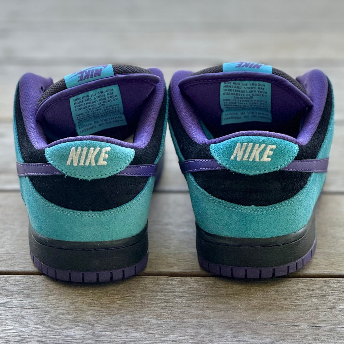 Nike SB Dunk Low Skeletor Size 8.5