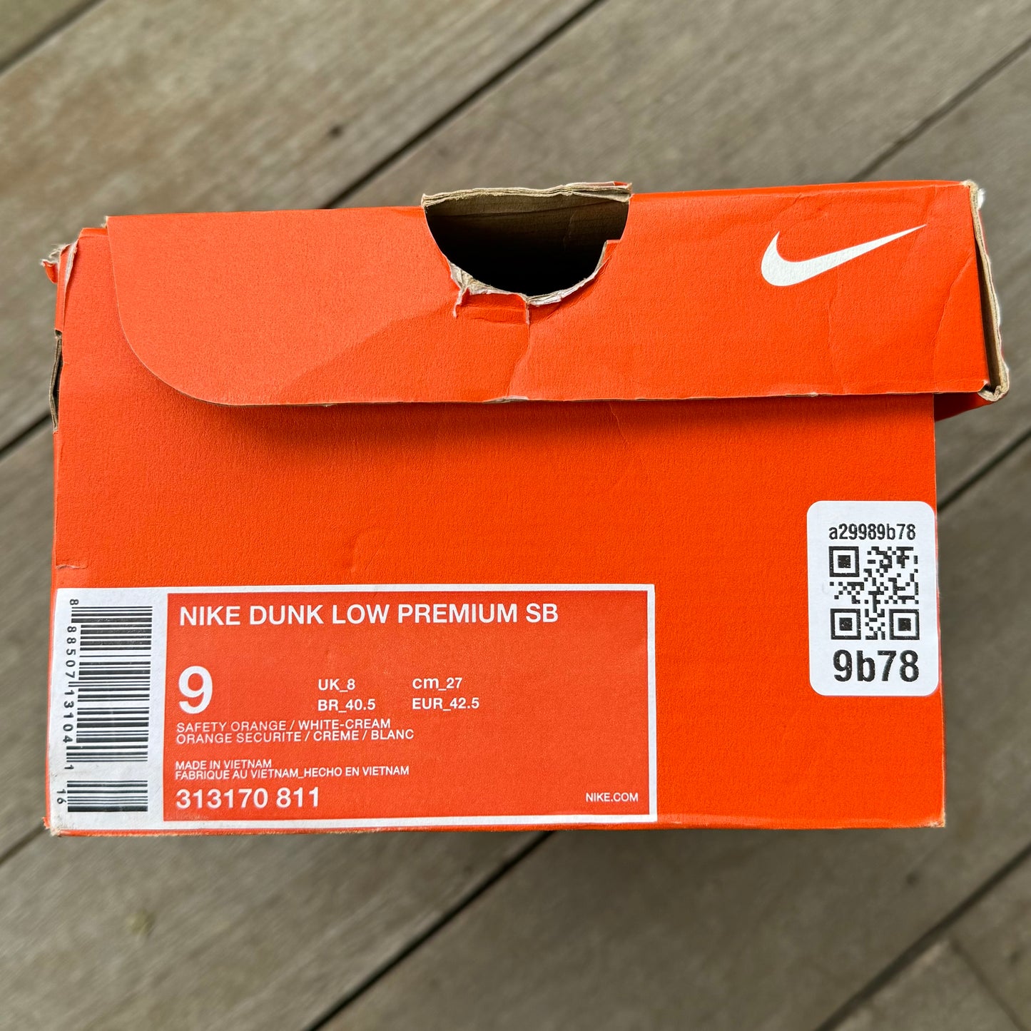 Nike SB Dunk Low Orange Box Size 9