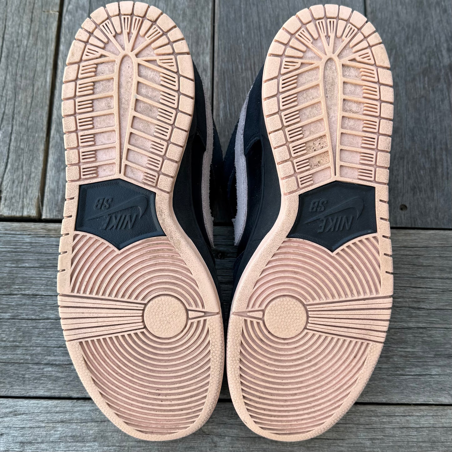 Nike SB Dunk Low Black/Pink Coral Size 10