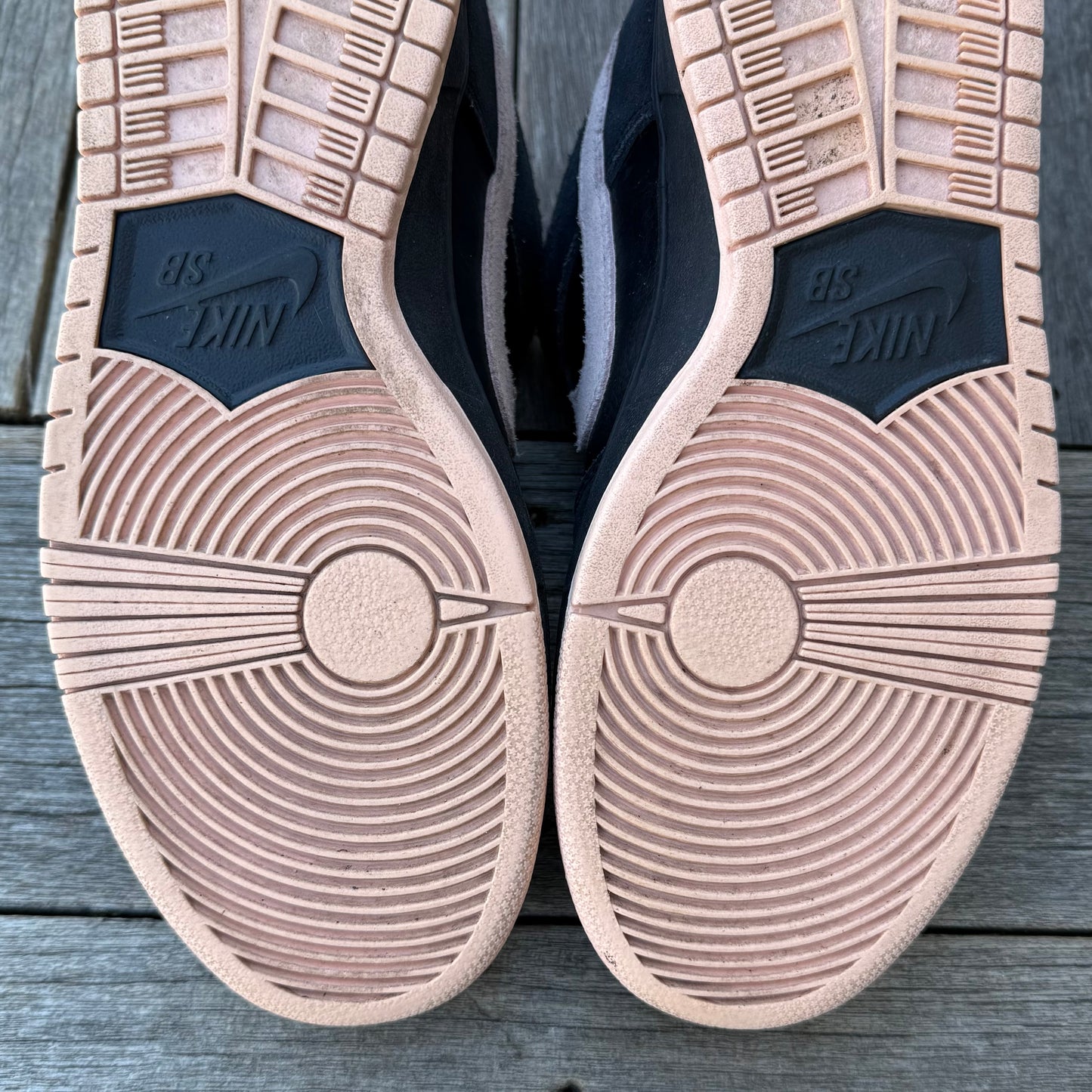 Nike SB Dunk Low Black/Pink Coral Size 10