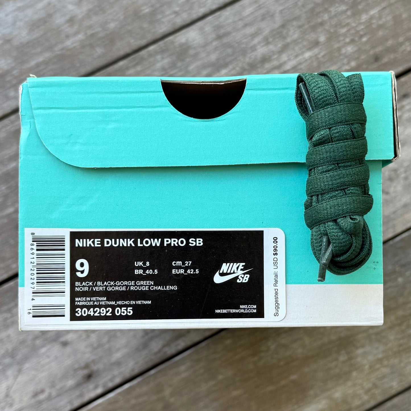Nike SB Dunk Low Gucci Reptile Size 9