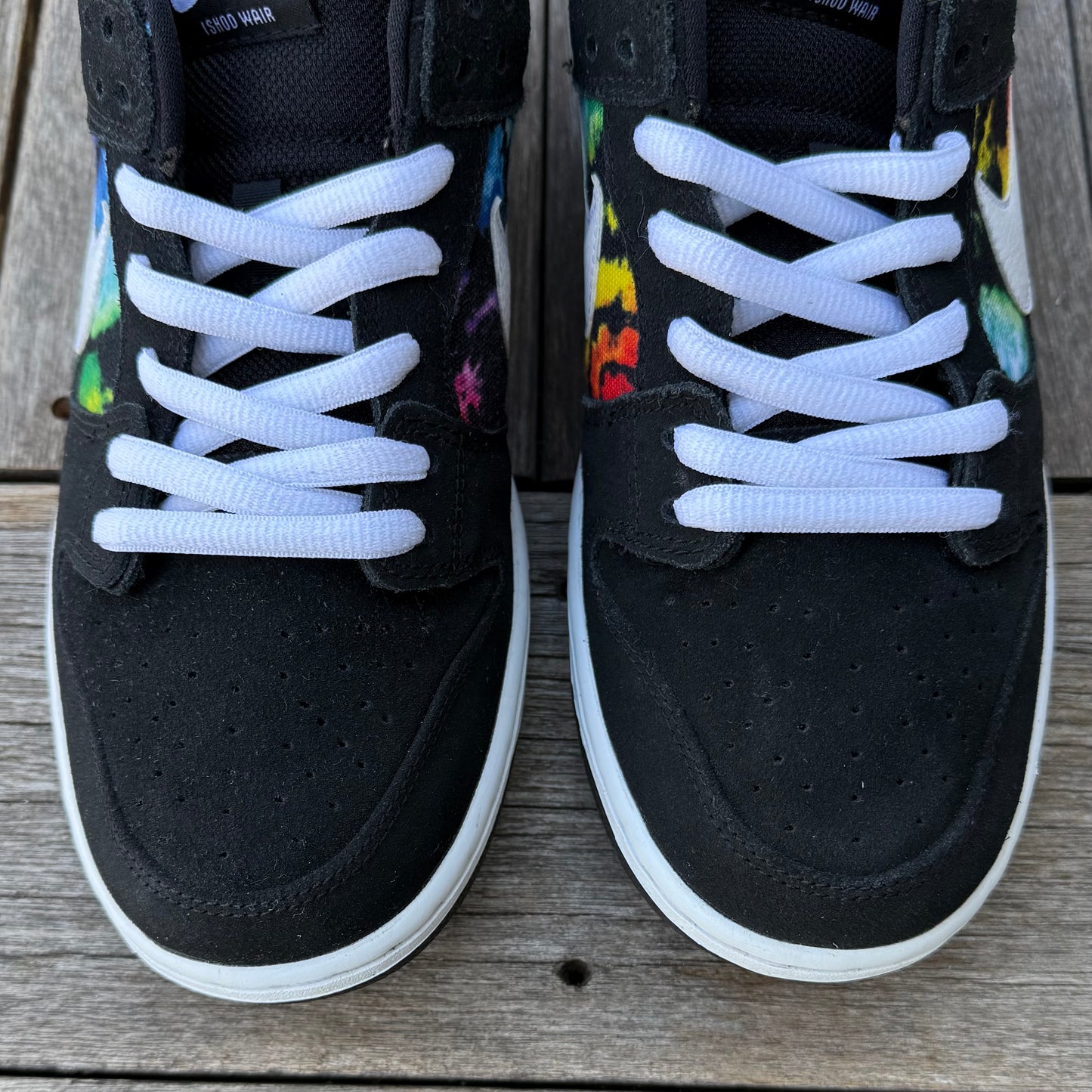 Nike SB Dunk Low Rainbow Tie Dye IW Size 10.5