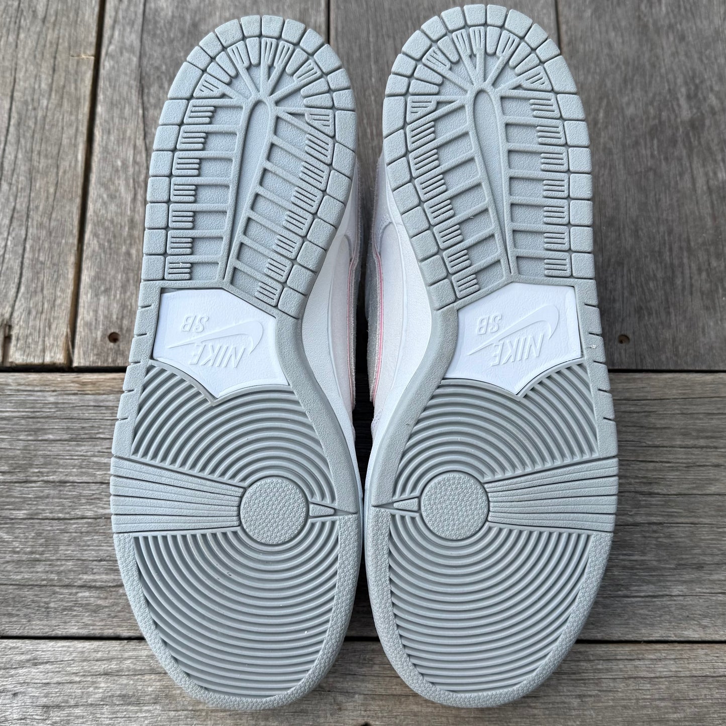 Nike SB Dunk Low Perfect Pink IW Size 12