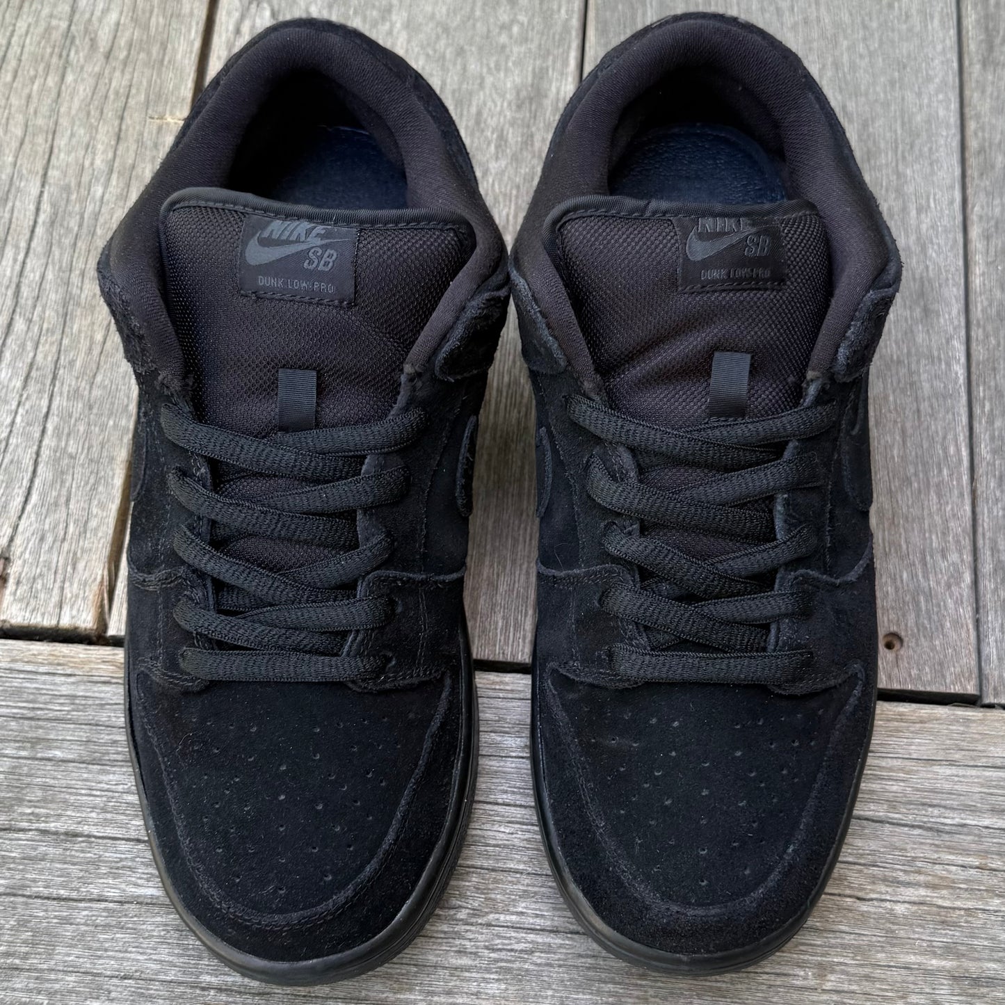 Nike SB Dunk Low Blackout Size 9.5