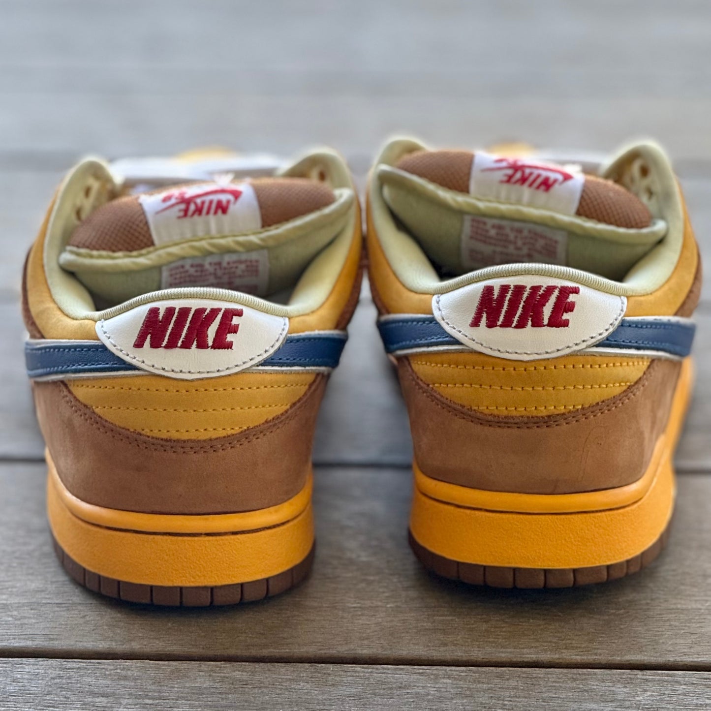 Nike SB Dunk Low Newcastle Brown Ale Size 9