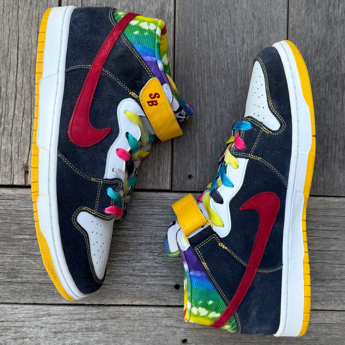 Nike SB Dunk Mid Tie Dye Size 13