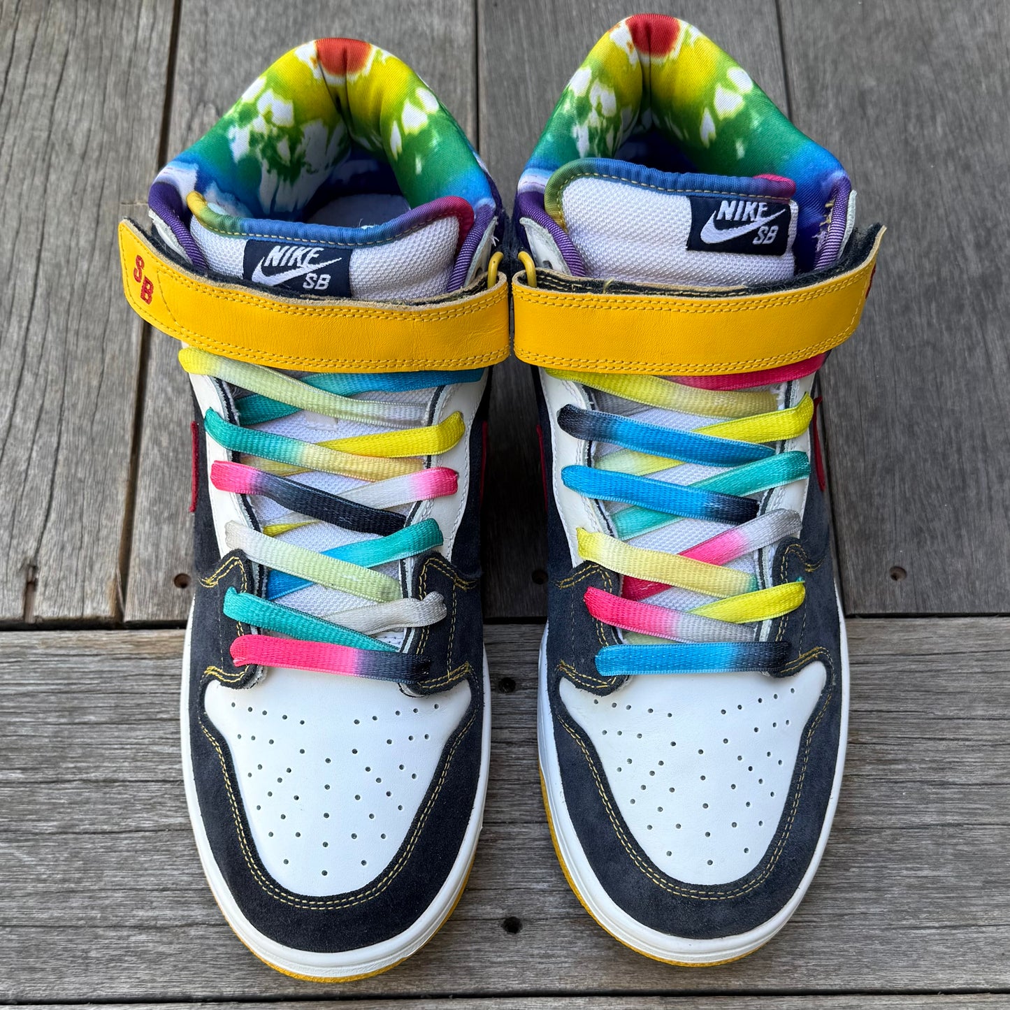Nike SB Dunk Mid Tie Dye Size 13